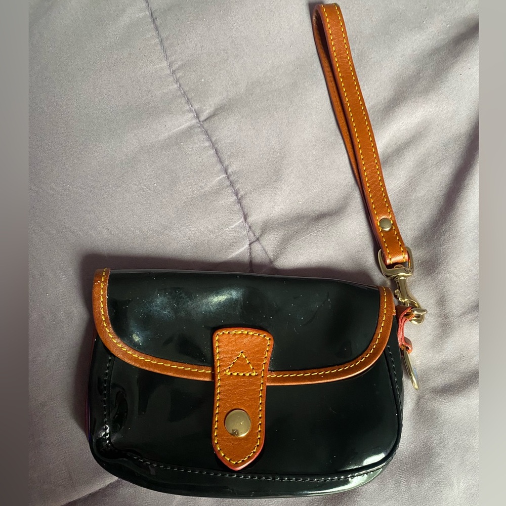 Dooney and Bourke wristlet